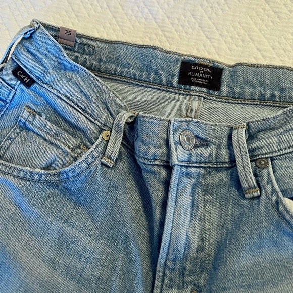 Citizens of Humanity Emerson Crop Slim Boyfriend Jeans - Picture 4 of 7